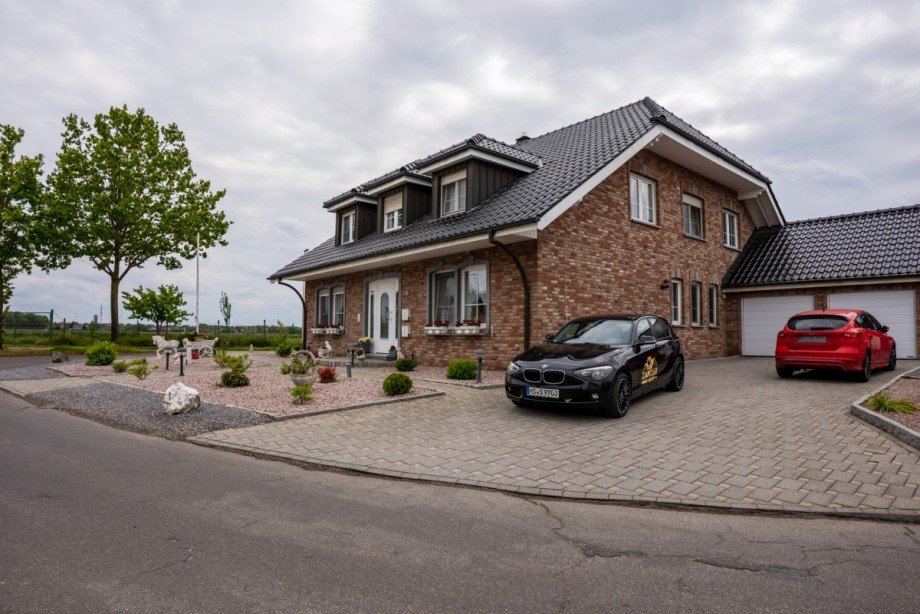 www.immobilien-zander.de Zweifamilienhaus Heinsberg